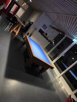 Nieuw in de kantine: een officiële biljarttafel 