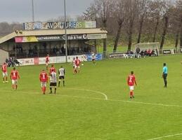 KDO walst over Linschoten heen en sluit spannende eerste seizoenshelft af